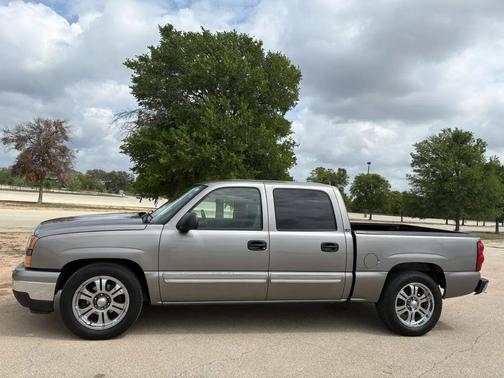 Charcoal 2006 Chevrolet Silverado 1500 LS Crew Cab