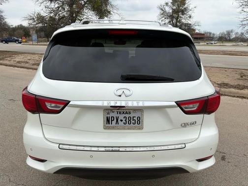 2017 INFINITI QX60 Base