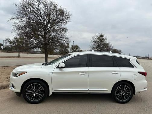 2017 INFINITI QX60 Base