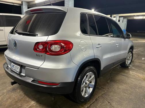 2010 Volkswagen Tiguan S