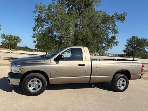 Gold 2008 Dodge Ram 1500 ST