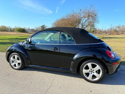 2007 Volkswagen New Beetle 2.5