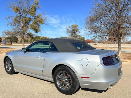 2014 Ford Mustang V6 Premium