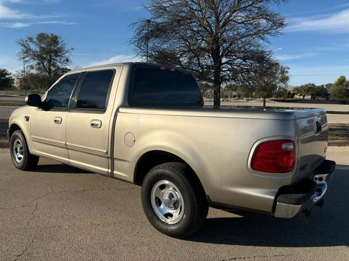 2001 Ford F-150 XLT