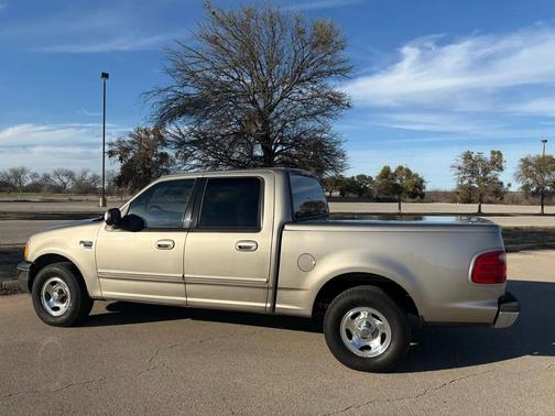2001 Ford F-150 XLT