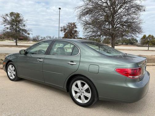 2005 Lexus ES 330 Base