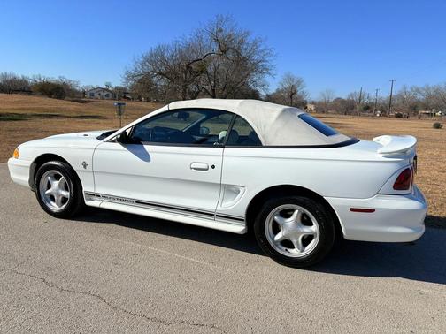 1998 Ford Mustang Base