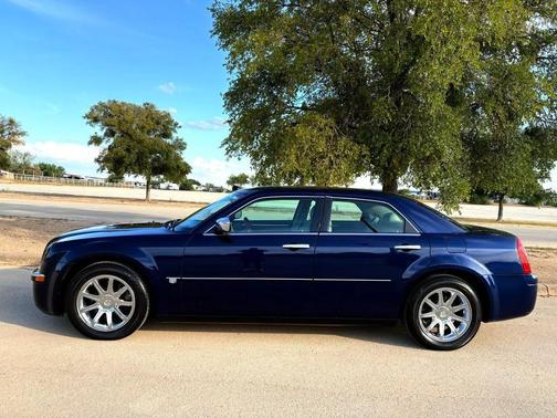 2006 Chrysler 300C Base