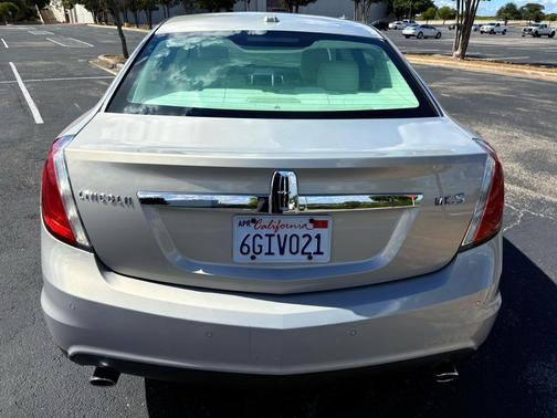 2009 Lincoln MKS Base