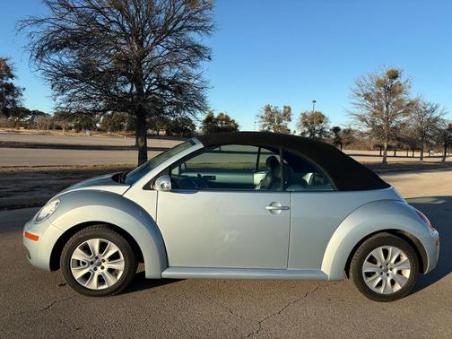 2010 Volkswagen New Beetle 2.5L
