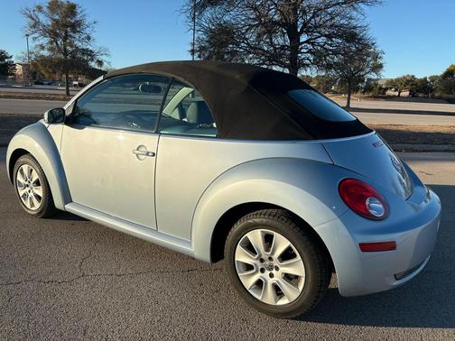 2010 Volkswagen New Beetle 2.5L