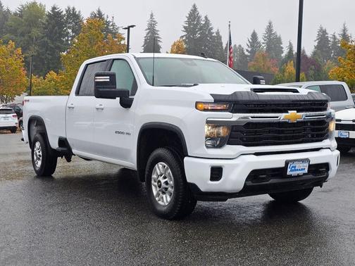 Summit White 2026 Chevrolet Silverado 2500 LT