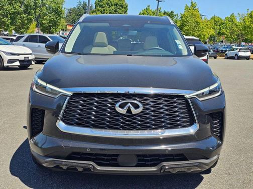 Mineral Black 2024 INFINITI QX60 Luxe