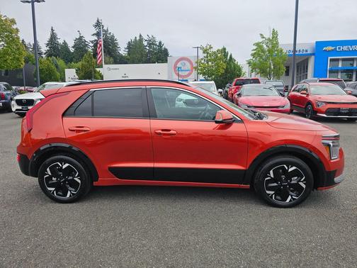 Fire Orange 2023 Kia Niro EV Wind