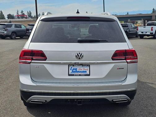 Reflex Silver Metallic 2019 Volkswagen Atlas 3.6L SEL Premium