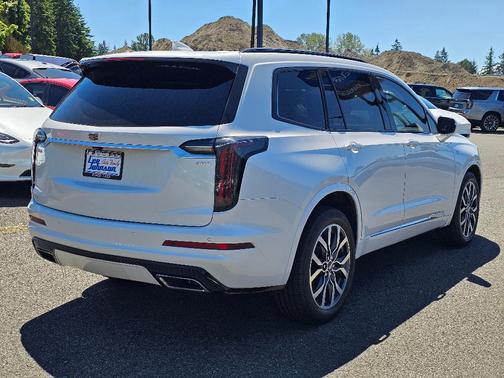 Crystal White Tri-Coat 2022 Cadillac XT6 Sport AWD