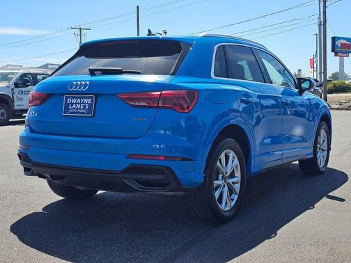Turbo Blue 2023 Audi Q3 45 S line Premium