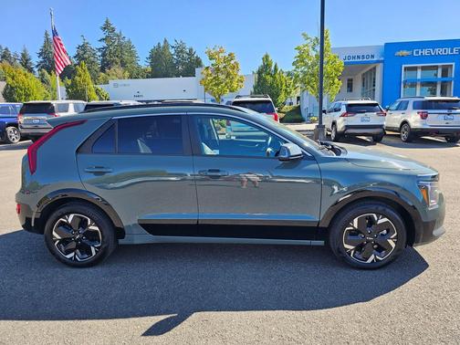 Cityscape Green 2023 Kia Niro EV Wind