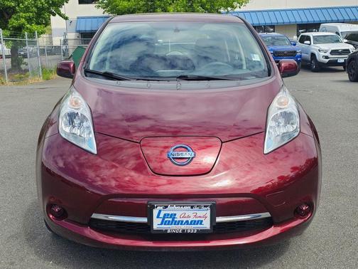 Coulis Red 2017 Nissan Leaf SV