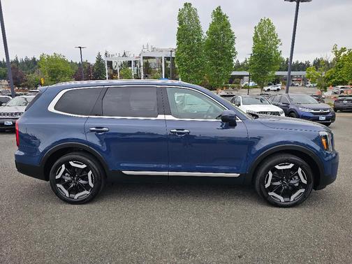 Midnight Black 2024 Kia Telluride S