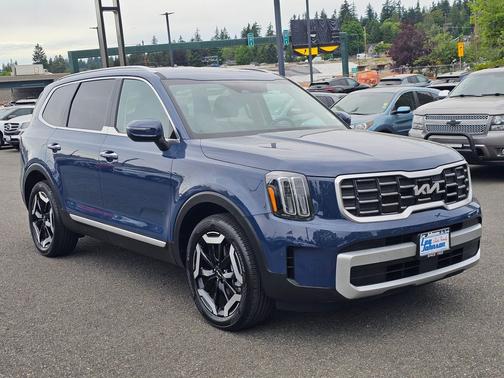 Midnight Lake Blue 2024 Kia Telluride S