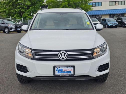 Pure White 2017 Volkswagen Tiguan 2.0T S