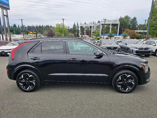 Aurora Black Pearl 2025 Kia Niro EV Wind