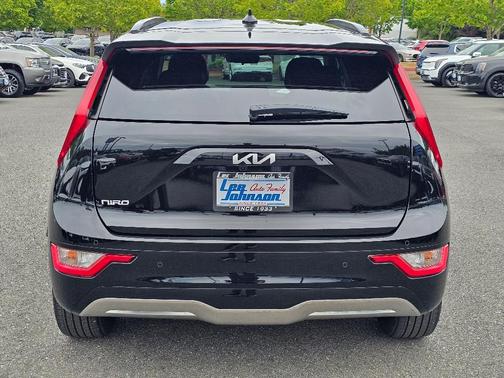 Aurora Black Pearl 2025 Kia Niro EV Wind