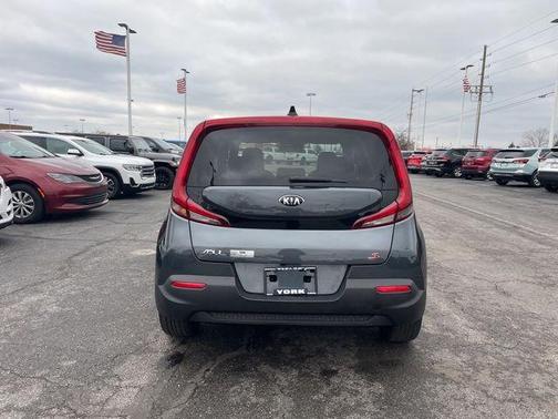 Gray 2021 Kia Soul S