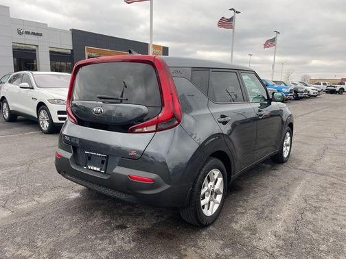 Gray 2021 Kia Soul S