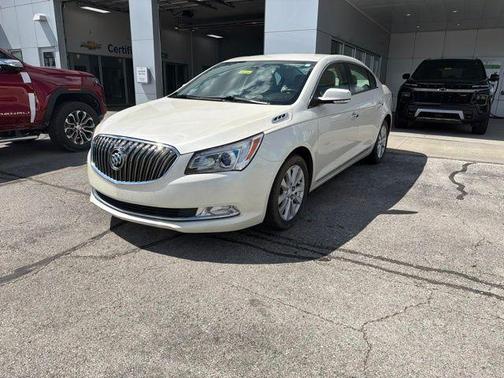 White Diamond Clearcoat 2014 Buick LaCrosse Leather