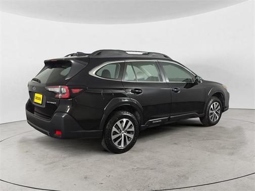 2025 Subaru Outback Base