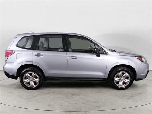 2017 Subaru Forester 2.5i