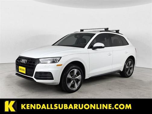 2020 Audi Q5 45 Titanium Premium