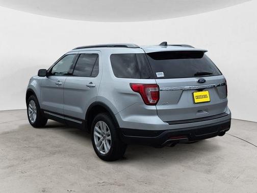 Ingot Silver 2018 Ford Explorer XLT