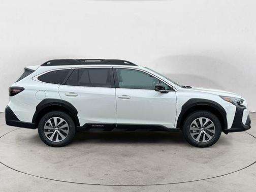 Crystal White Pearl 2025 Subaru Outback Premium