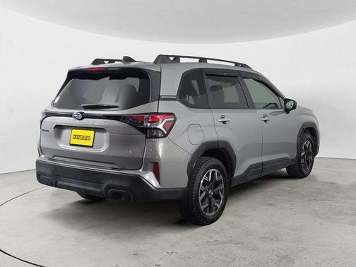 Pearl 2025 Subaru Forester Premium