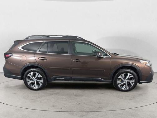 Cinnamon Brown Pearl 2022 Subaru Outback Limited