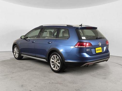 Silk Blue Metallic 2018 Volkswagen Golf Alltrack TSI SE