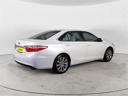 2015 Toyota Camry Hybrid XLE