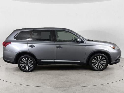 Gray 2019 Mitsubishi Outlander SE