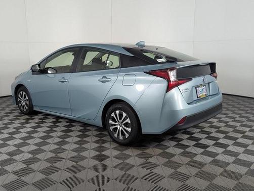 2021 Toyota Prius LE