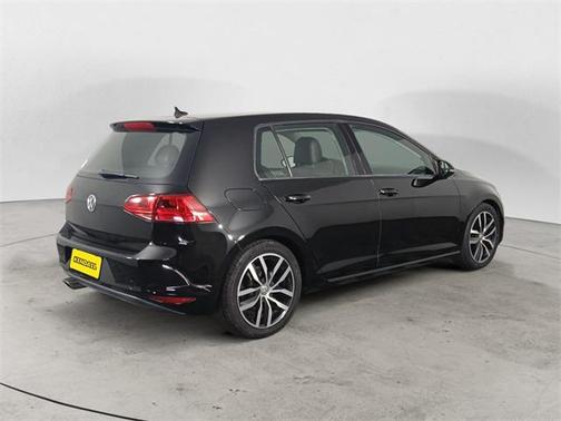 2017 Volkswagen Golf TSI SE 4-Door