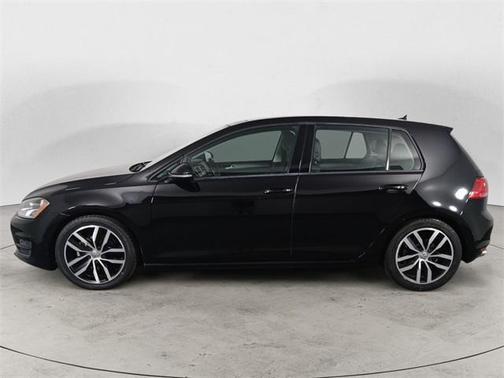 2017 Volkswagen Golf TSI SE 4-Door