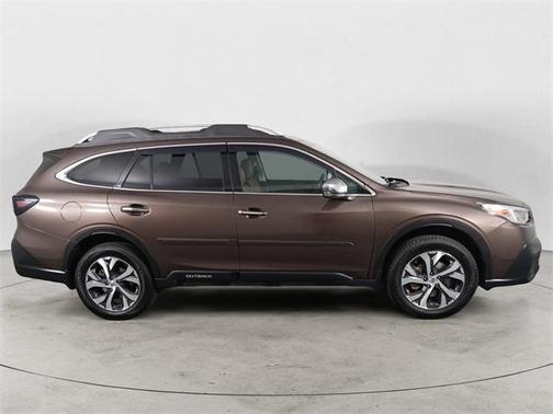 2022 Subaru Outback Touring XT