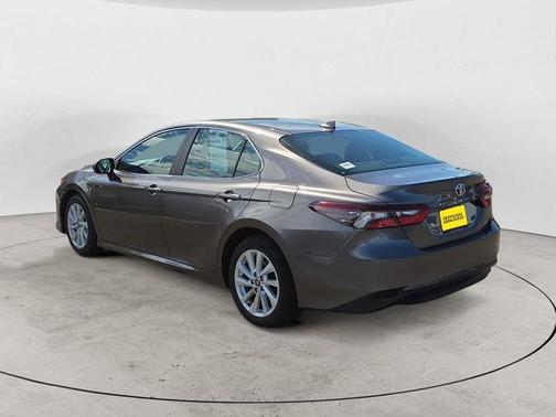 Predawn Gray Mica 2022 Toyota Camry LE