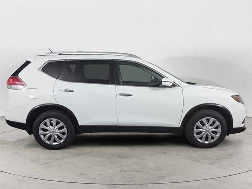 Glacier White 2016 Nissan Rogue S