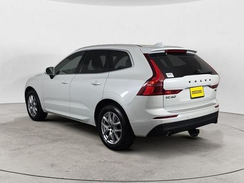 2021 Volvo XC60 T5 Momentum