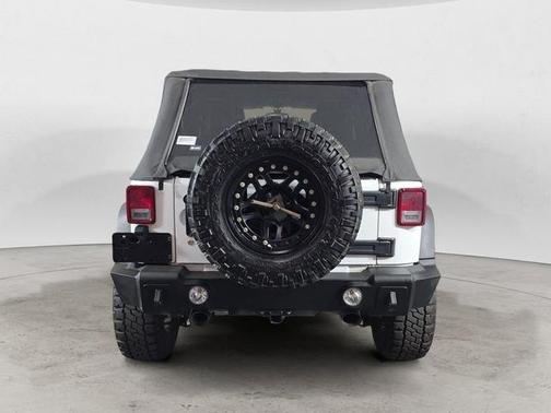 Bright White Clearcoat 2015 Jeep Wrangler Unlimited Rubicon