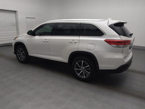 Blizzard Pearl 2019 Toyota Highlander XLE